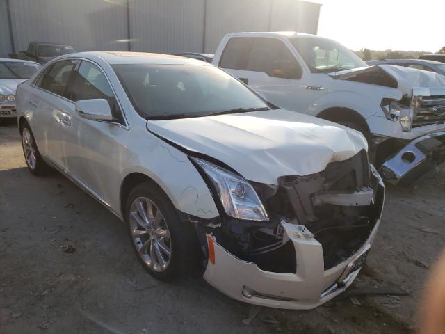 Cadillac Xts luxury (2013)