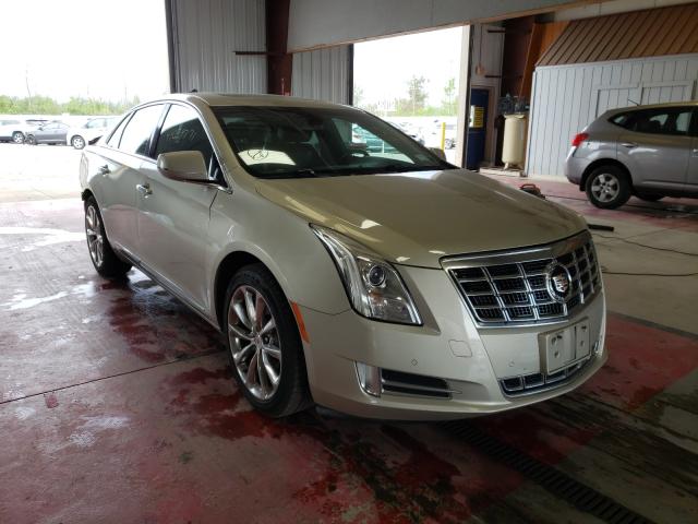 Cadillac Xts luxury (2013)