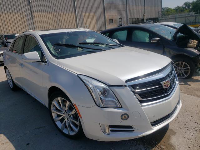 Cadillac Xts luxury (2016)