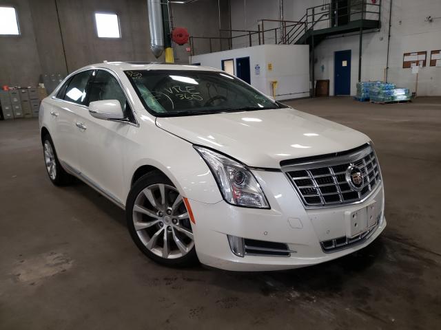 Cadillac Xts luxury (2015)