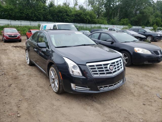Cadillac Xts luxury (2013)