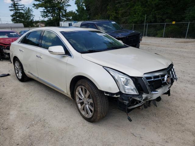 Cadillac Xts luxury (2013)