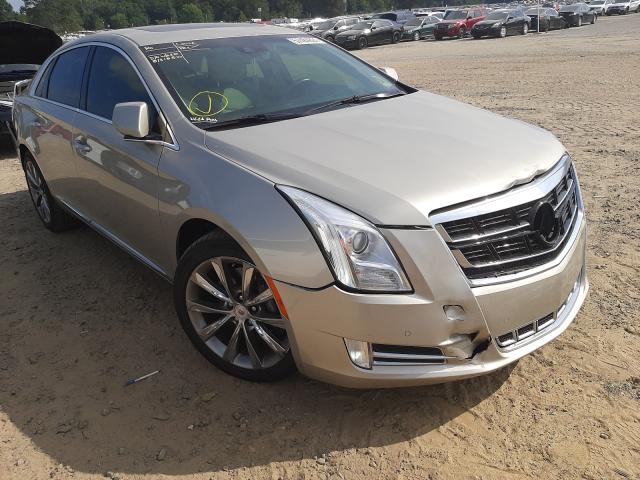 Cadillac Xts luxury (2013)