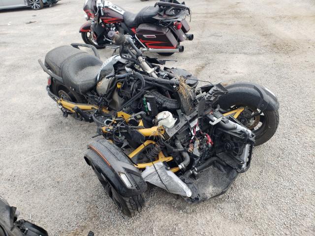 Can-am Spyder roa (2017)