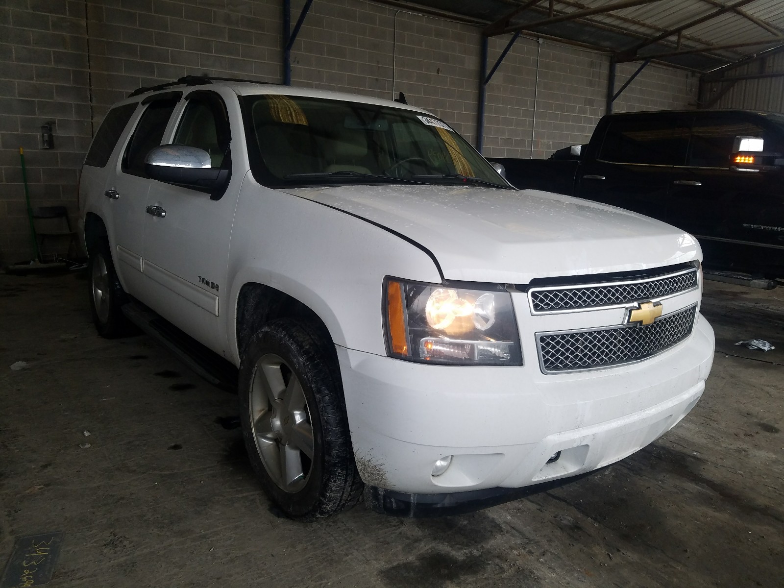 Chevrolet Tahoe c150 (2013)