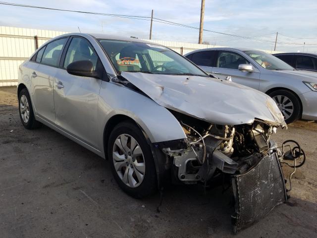 Chevrolet Cruze ls (2015)