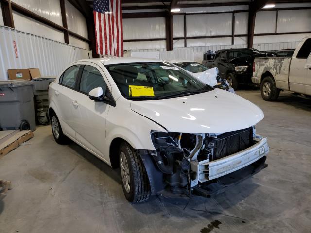 Chevrolet Sonic ls (2017)