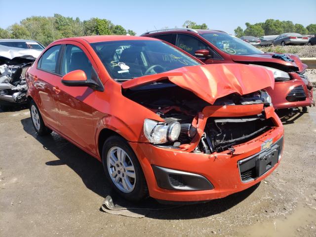 Chevrolet Sonic ls (2013)
