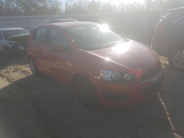 Chevrolet Sonic ls (2013)