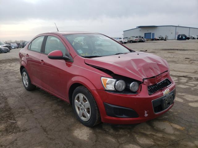 Chevrolet Sonic ls (2013)