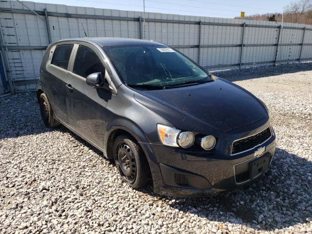 Chevrolet Sonic ls (2014)