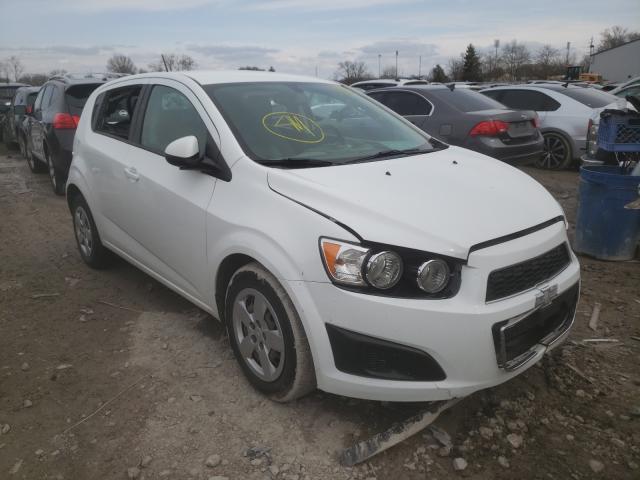 Chevrolet Sonic ls (2016)