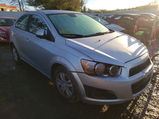 Chevrolet Sonic ls (2012)