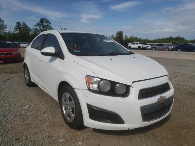 Chevrolet Sonic ls (2013)