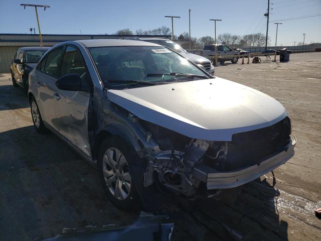 Chevrolet Cruze ls (2015)