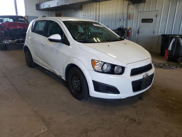 Chevrolet Sonic ls (2015)
