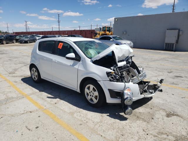 Chevrolet Sonic ls (2015)