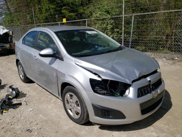 Chevrolet Sonic ls (2013)
