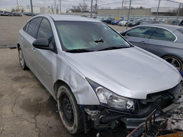 Chevrolet Cruze ls (2015)