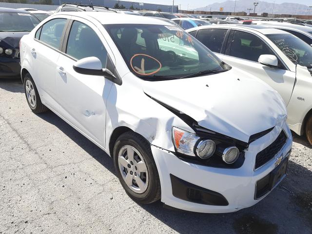 Chevrolet Sonic ls (2013)