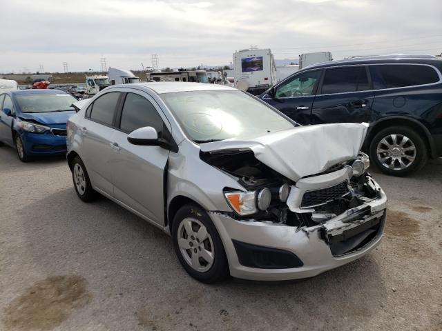 Chevrolet Sonic ls (2015)