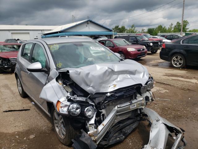 Chevrolet Sonic ls (2012)
