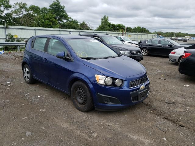 Chevrolet Sonic ls (2013)