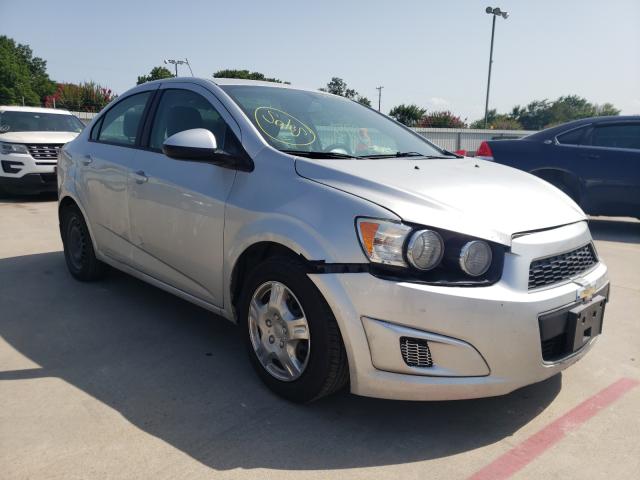 Chevrolet Sonic ls (2016)