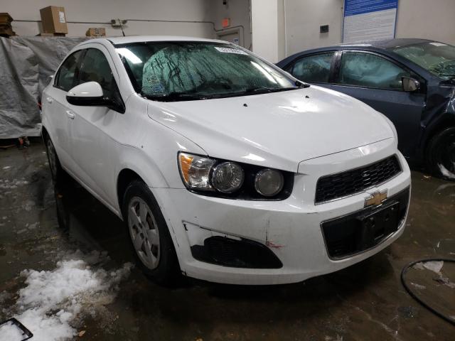Chevrolet Sonic ls (2014)