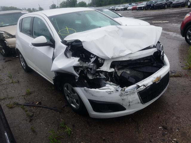 Chevrolet Sonic ls (2016)