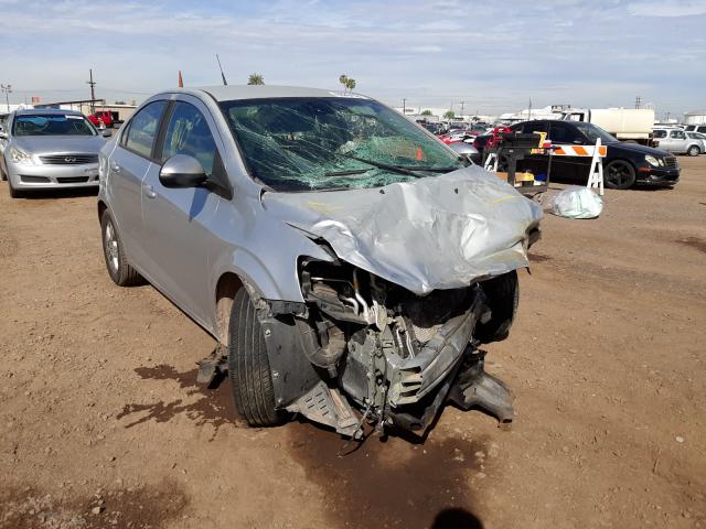 Chevrolet Sonic ls (2012)