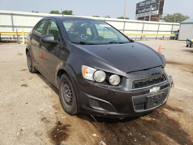 Chevrolet Sonic ls (2014)