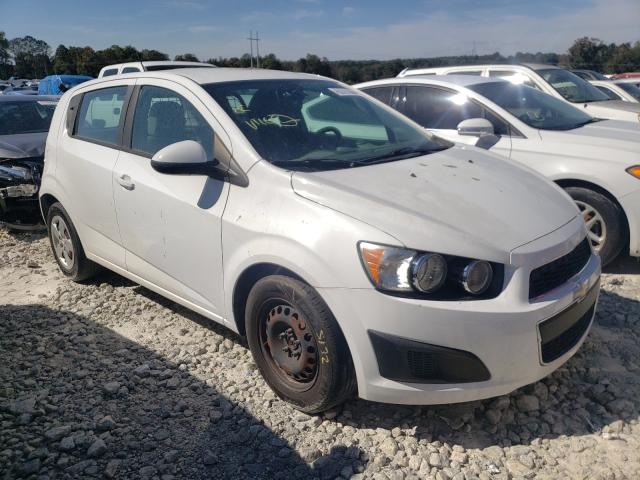 Chevrolet Sonic ls (2015)