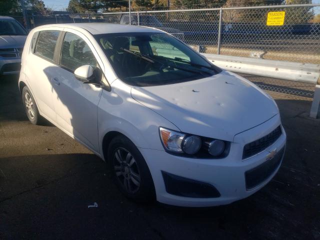 Chevrolet Sonic ls (2012)