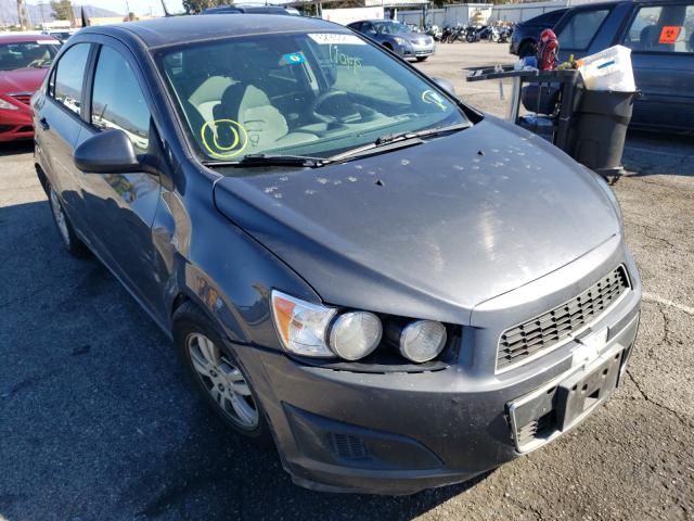Chevrolet Sonic ls (2012)