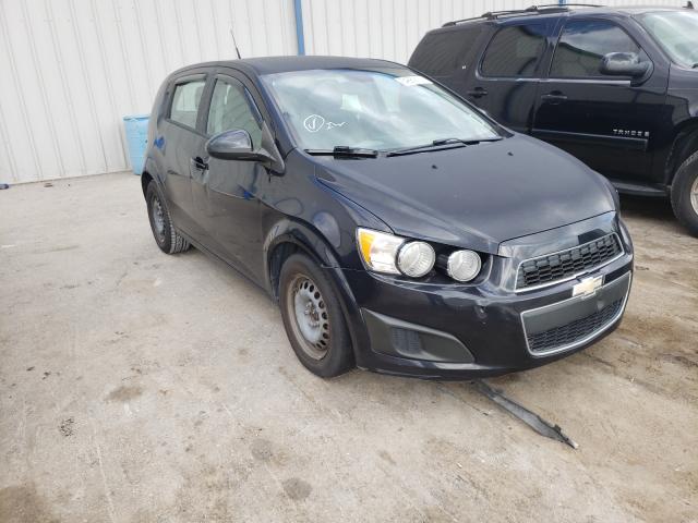 Chevrolet Sonic ls (2013)