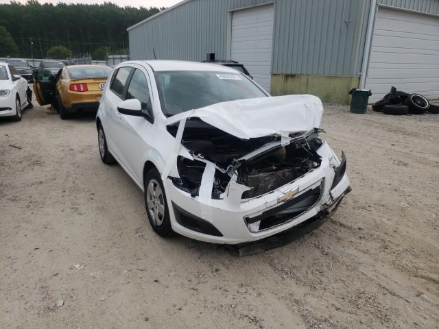 Chevrolet Sonic ls (2015)