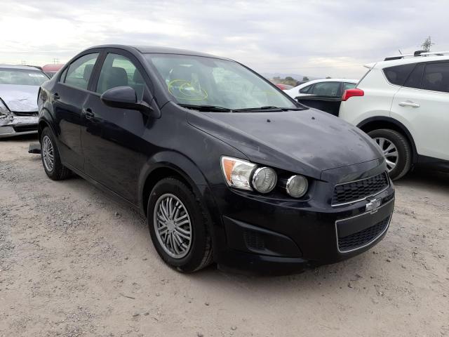 Chevrolet Sonic ls (2013)