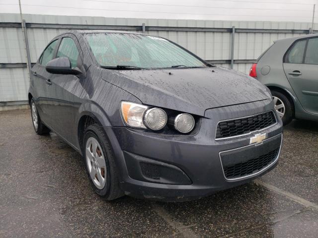 Chevrolet Sonic ls (2013)