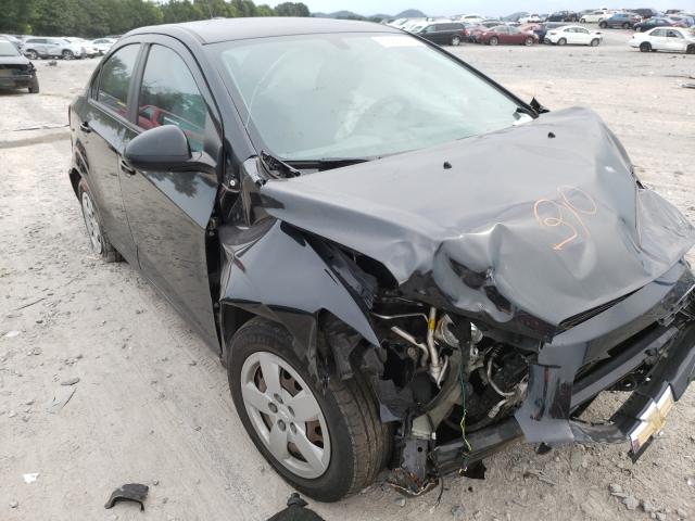 Chevrolet Sonic ls (2016)