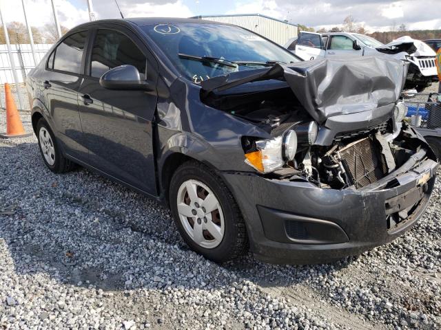 Chevrolet Sonic ls (2013)