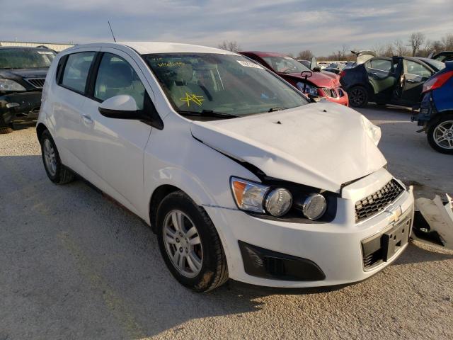 Chevrolet Sonic ls (2012)
