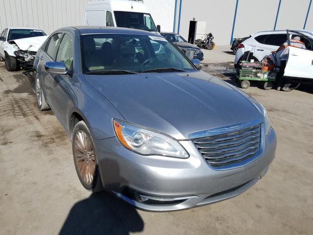 Chrysler 200 limite (2013)