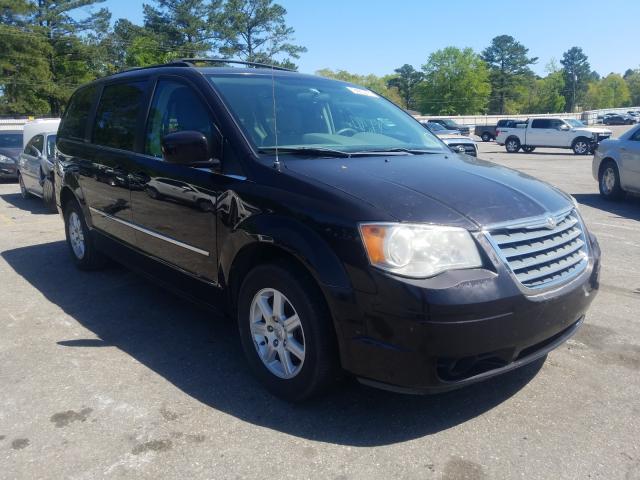 Chrysler Town and c (2010)