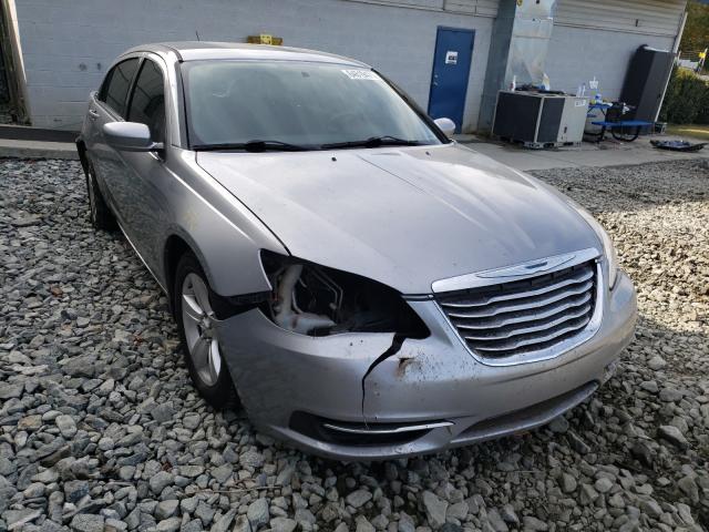 Chrysler 200 lx (2013)