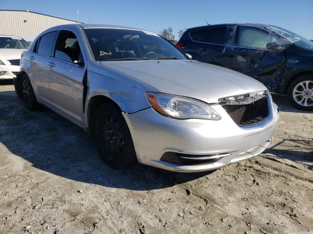Chrysler 200 lx (2012)