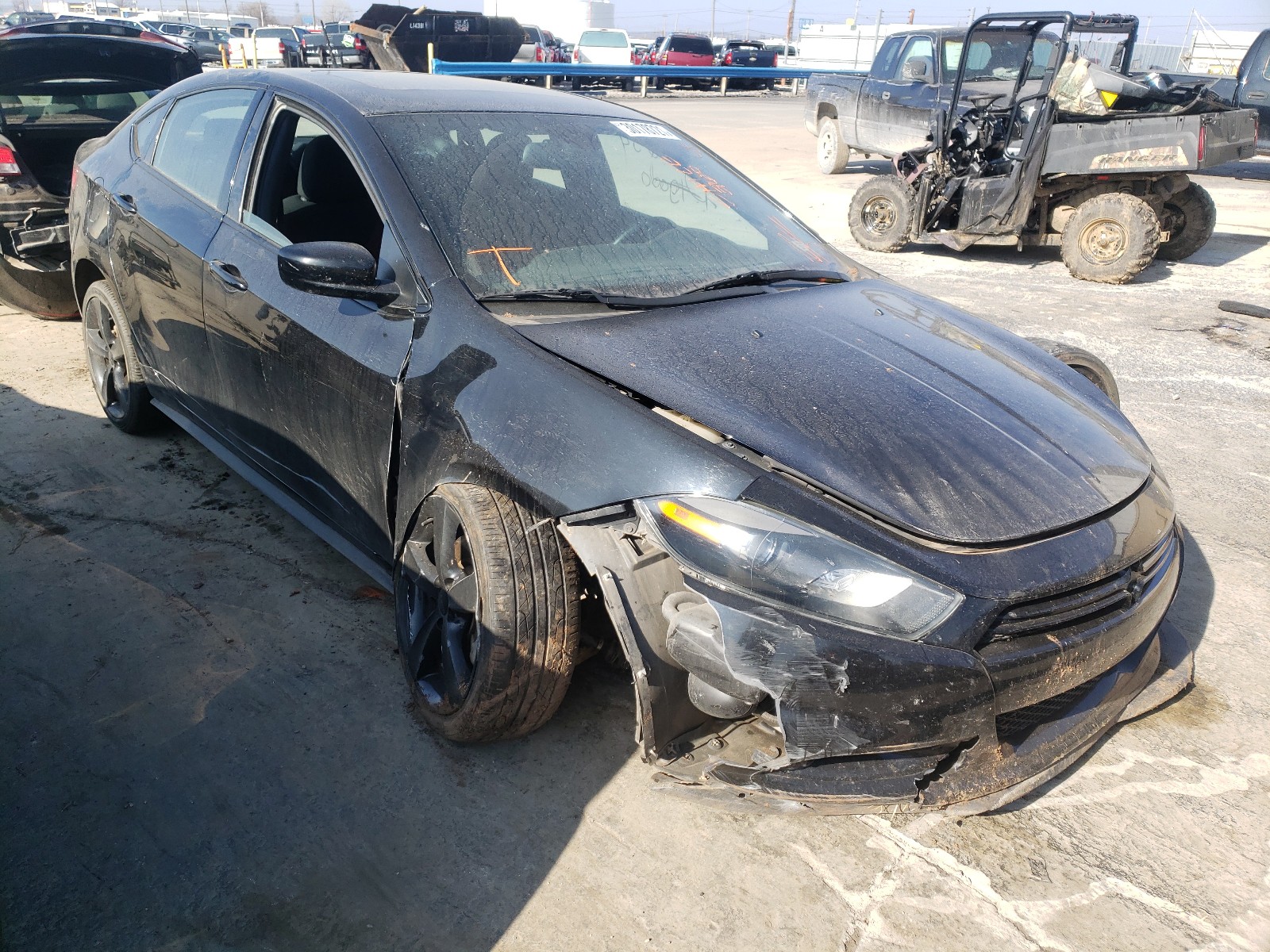 Dodge Dart sxt (2016)