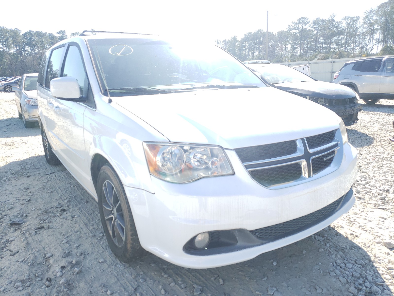Dodge Grand cara (2017)