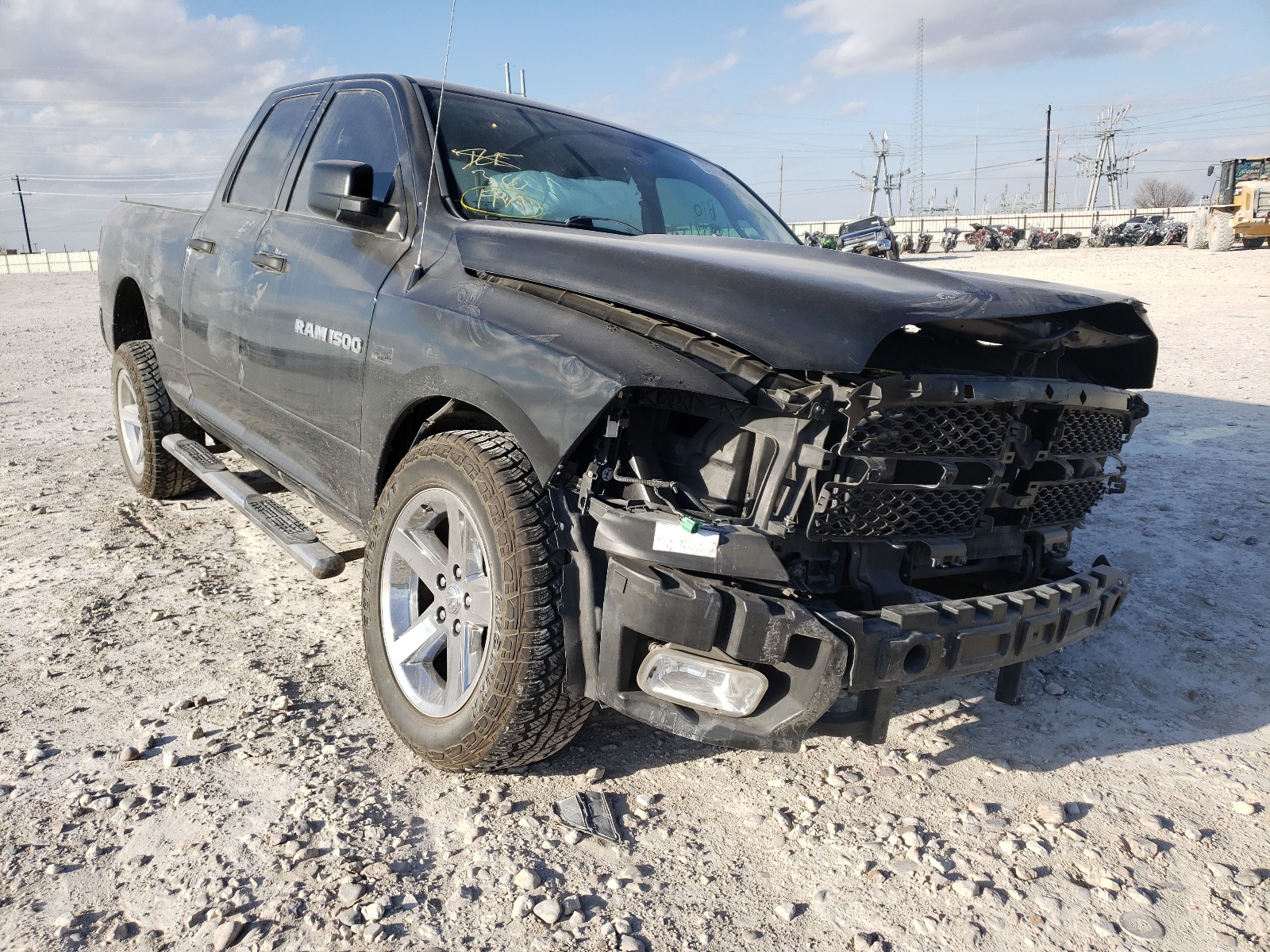 Dodge Ram 1500 s (2012)
