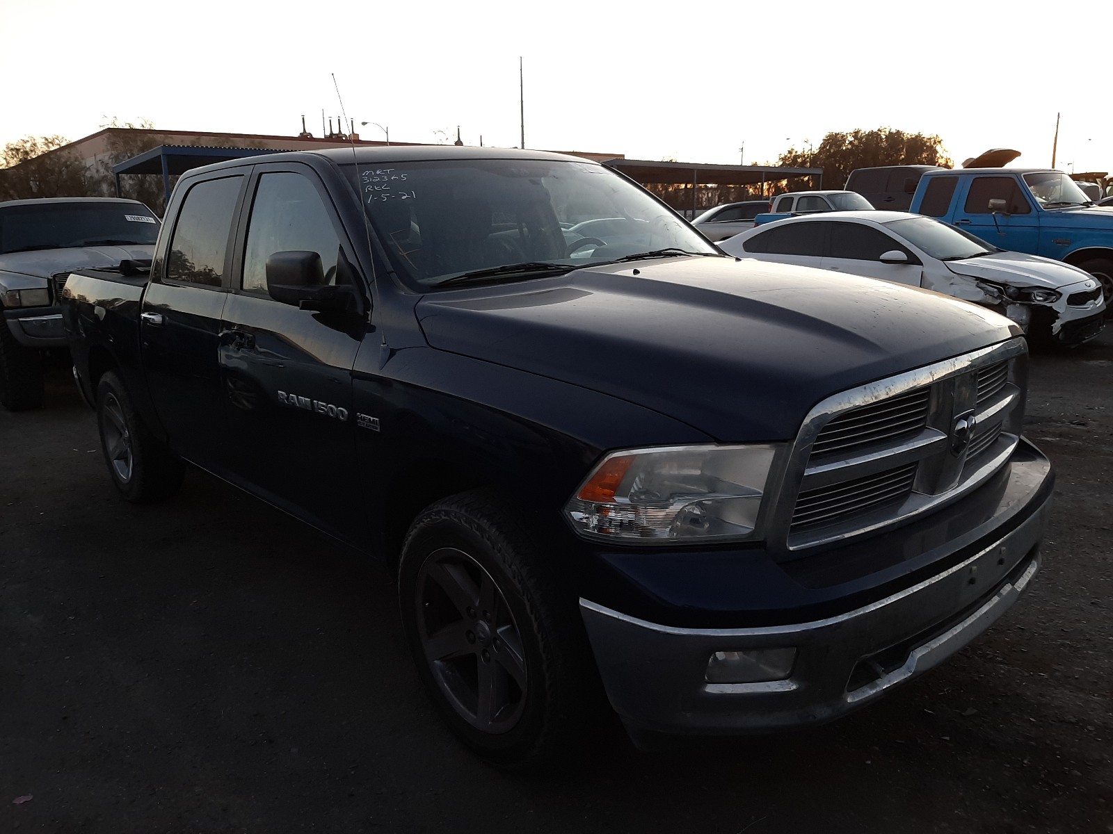 Dodge Ram 1500 s (2012)